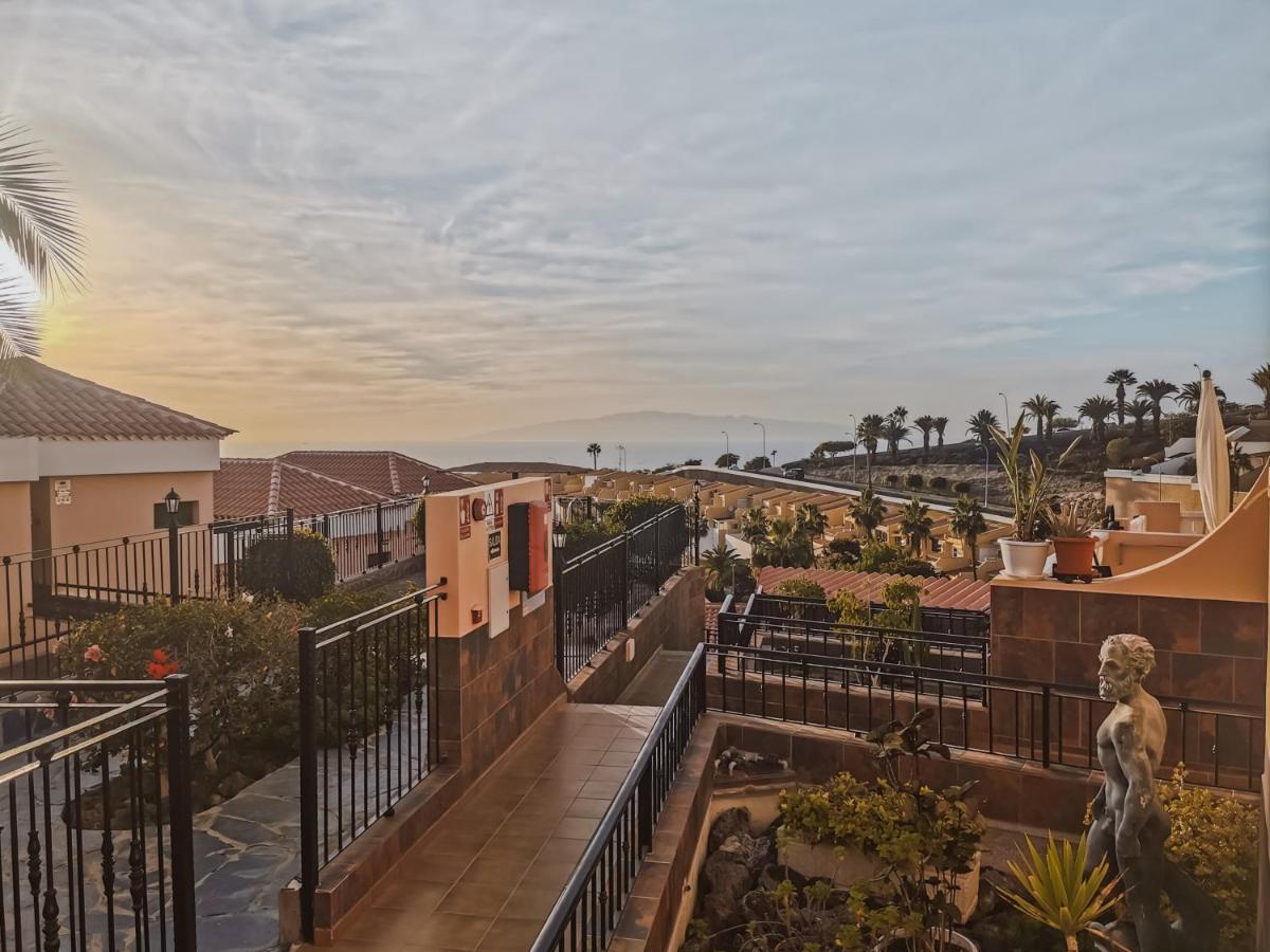 Appartement Hidden Gem Studio-Beautiful View Of The Ocean à Costa Adeje  Extérieur photo